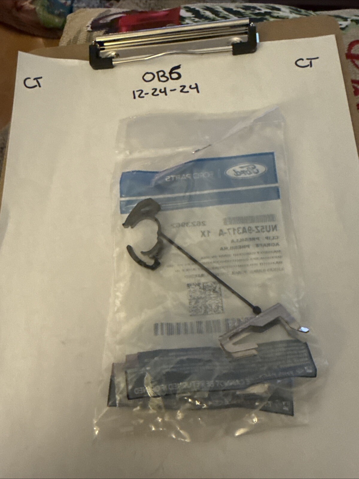 Genuine Ford OE Clip NU5Z-9A317-A - Image 3