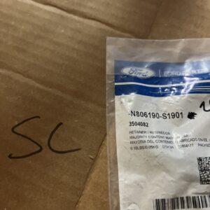 Genuine Ford OEM N806190-S1901 Retainer