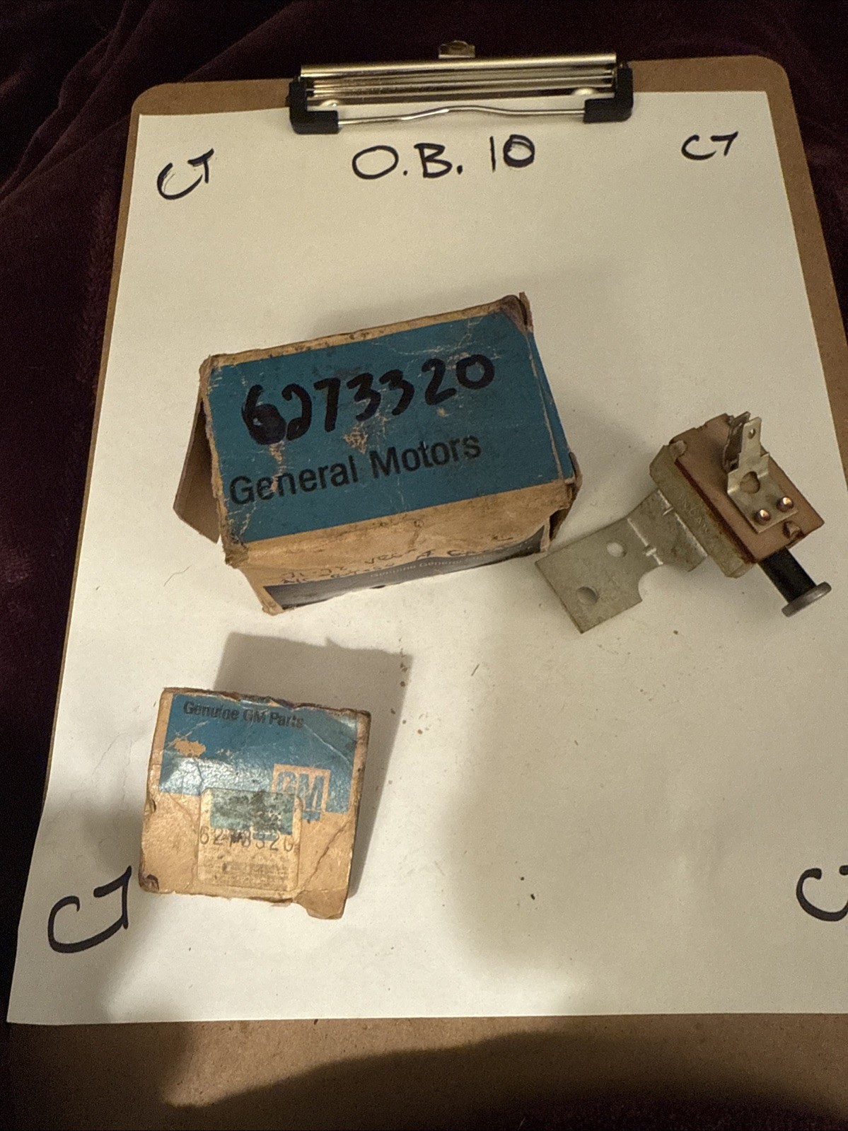 Genuine GM 1971-1972 Chevrolet Vega NOS AC cutoff switch 6273320