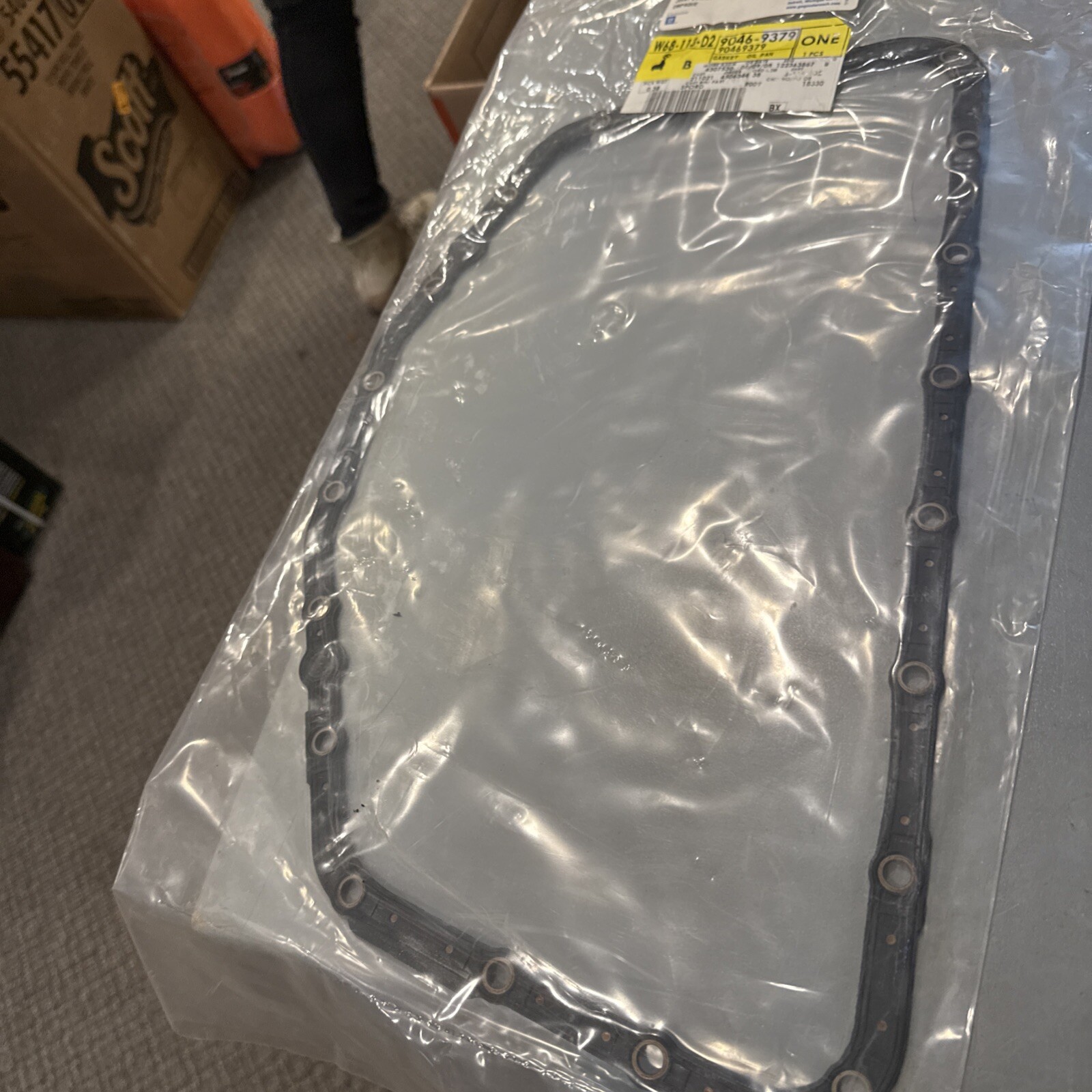 Gm Genuine OEM NOS GASKET 90469379 - Image 3