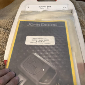 JOHN DEERE XUV825I S4 GATOR Utility Vehicle Owners Operators Manual Omm171400