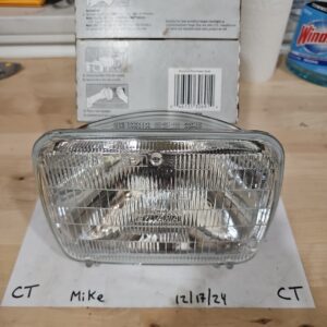 NEW SYLVANIA 6052 Rectangular HIGH & LOW BEAM Combined