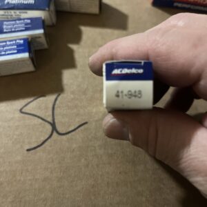 NIB NOS GENUINE ACDELCO OEM 41-948 PLATINUM SPARK PLUGS GM 25165715