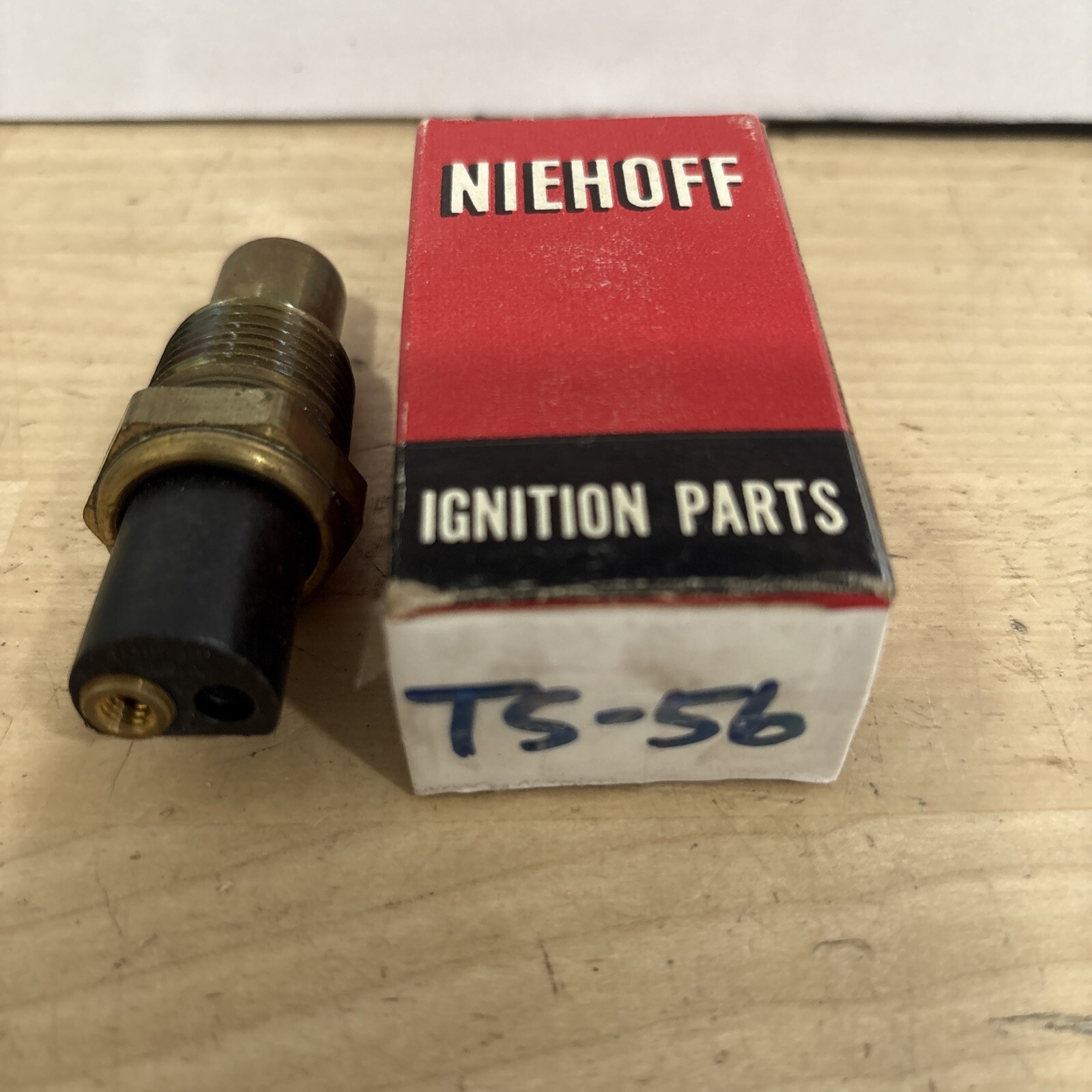 NOS NIEHOFF (Standard) TS-56 Engine Coolant Temperature Sending Switch - Image 4