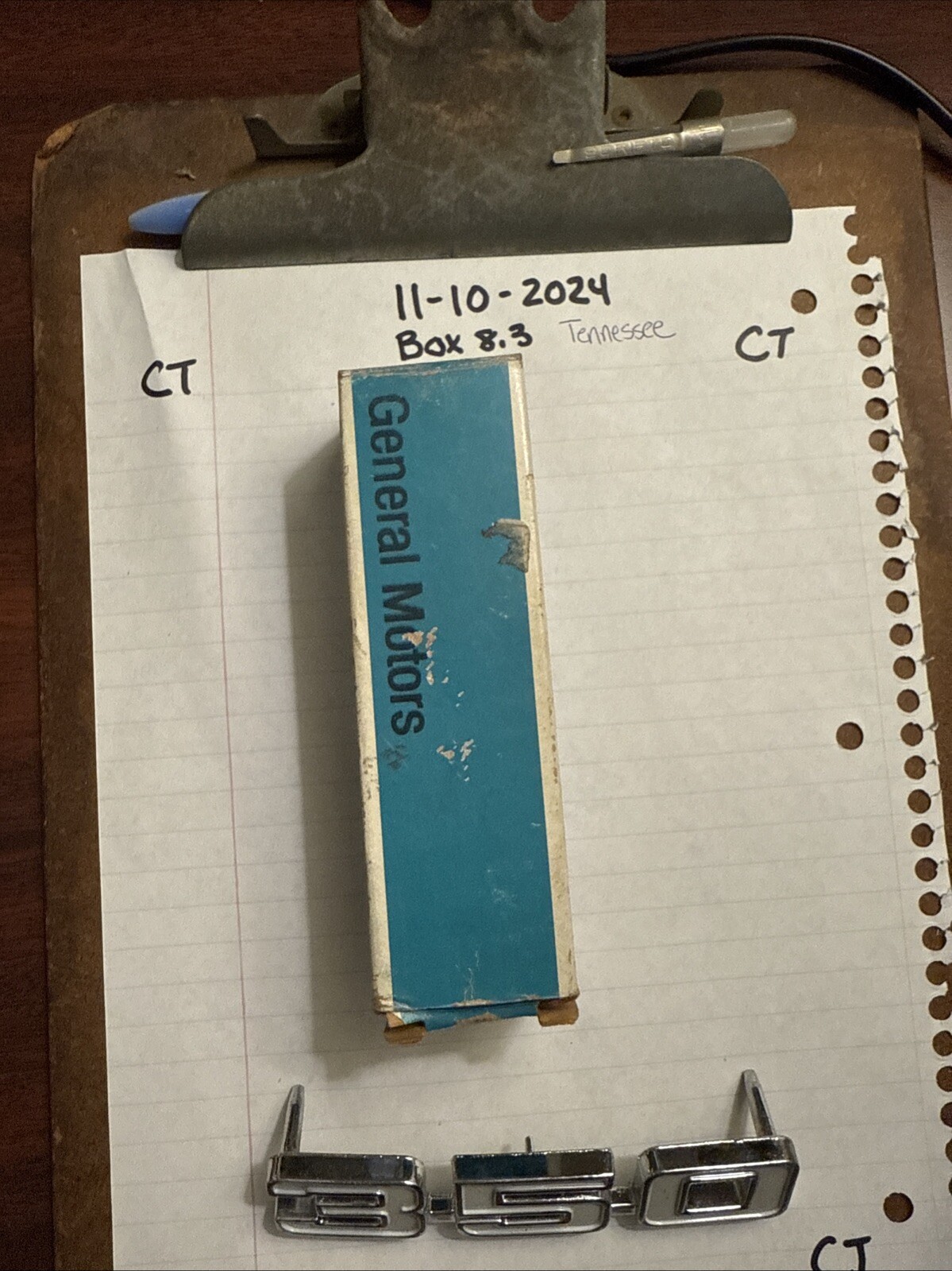 NOS OEM GM Camaro 3953627 Chrome "350" Fender Emblem 1969 - Image 4