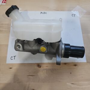 New Carquest MCA630149 Brake Master Cylinder  for 01-02 Chrysler/Dodge Minivans