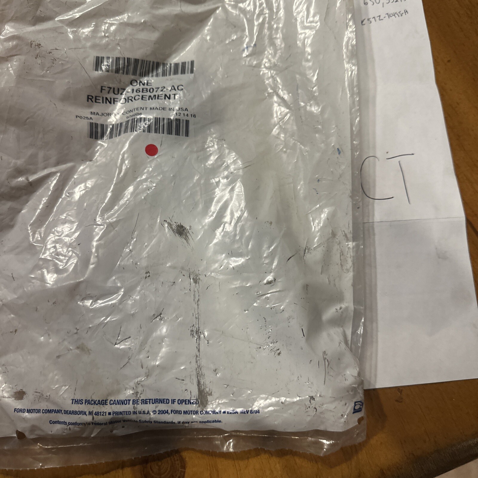 New Genuine Ford Reinforcement F7UZ16B072AC / F7UZ-16B072-AC OEM