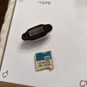 Nos 1969 olds side marker lens 911116 Genuine GM