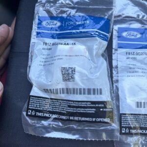 OEM FORD 99-04 F250 7.3L Diesel Fuel Tank Outlet Tube Cap F81Z-9G270-AA