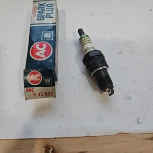 OEM Vintage AC GM Spark Plugs, Acniter R 45 XLS 5612064 Green Ring