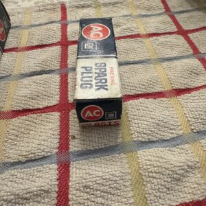 R85TS ACDelco Ignition Spark Plug GM # 5613886 - Qty. 1 Piece