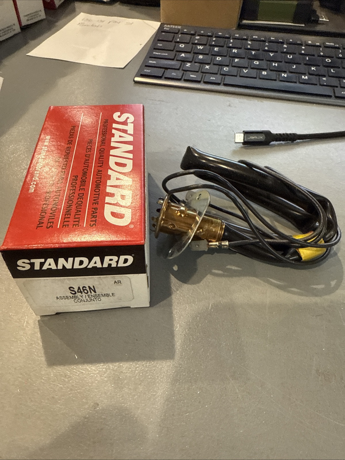 S-46N Bulb Socket for Ford Fairlane 1970