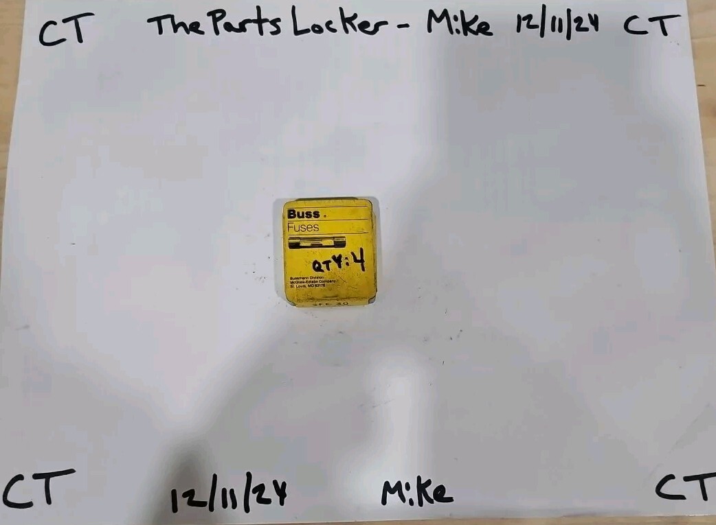 SFE-30 Buss Fuses Automotive Glass Fuses Quantity Of 4 Fuses SFE-30 Fuses