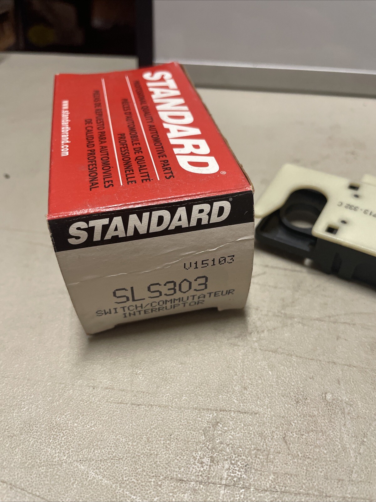 # Sls-303 Standard Motor Products Brake Light Switch - Image 3