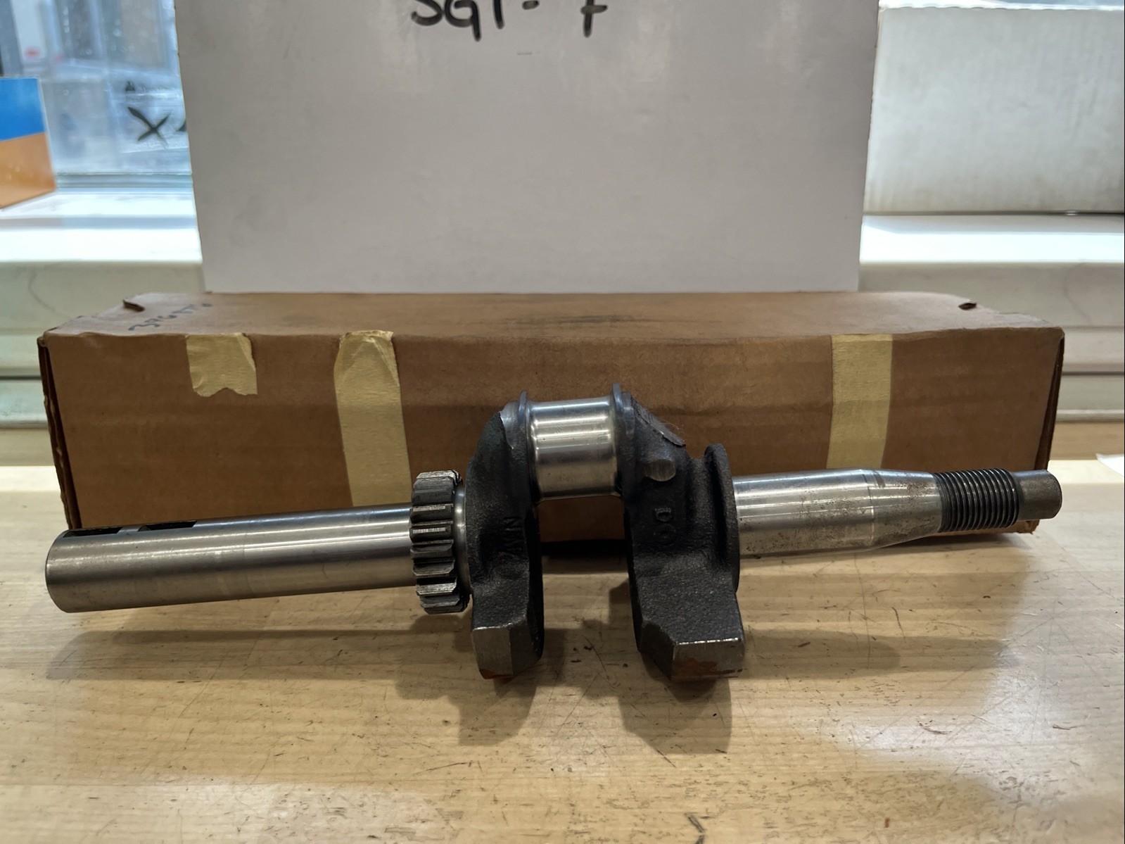 Snapper 28084S Briggs & Stratton 191707-6019-02 Crankshaft 396876 - Image 3