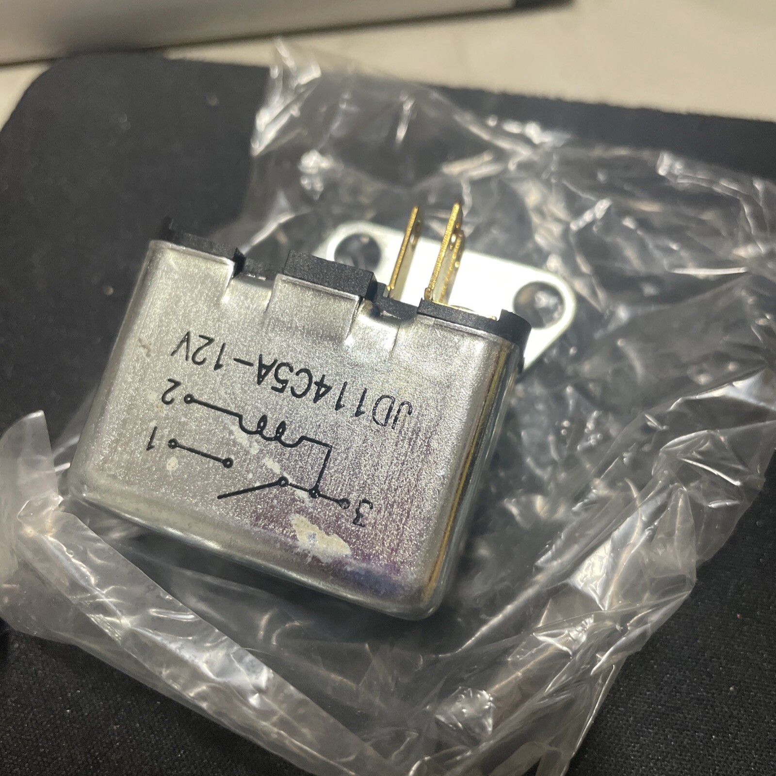 Standard HR-117 Horn Relay - Image 4