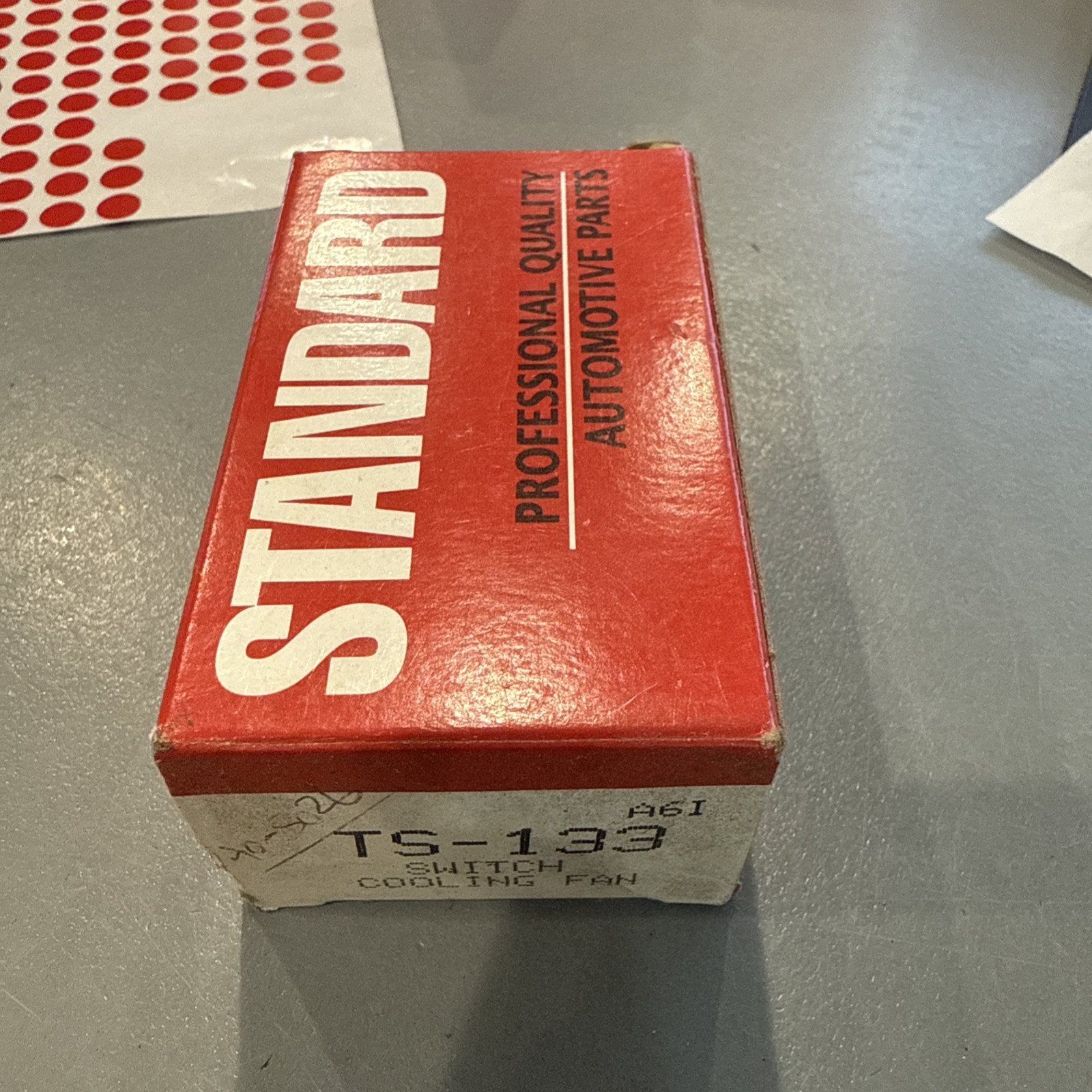 Standard TS-133 Engine Coolant Fan Temperature Switch