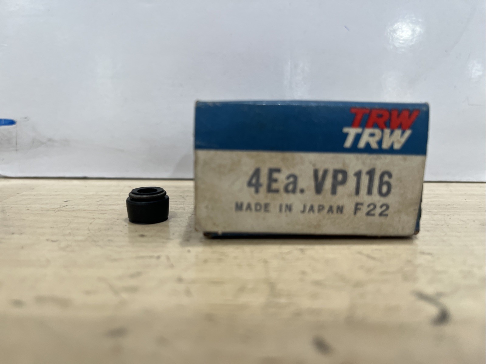 TRW Valve Stem Seal VP116 (4 Pack) - Image 3