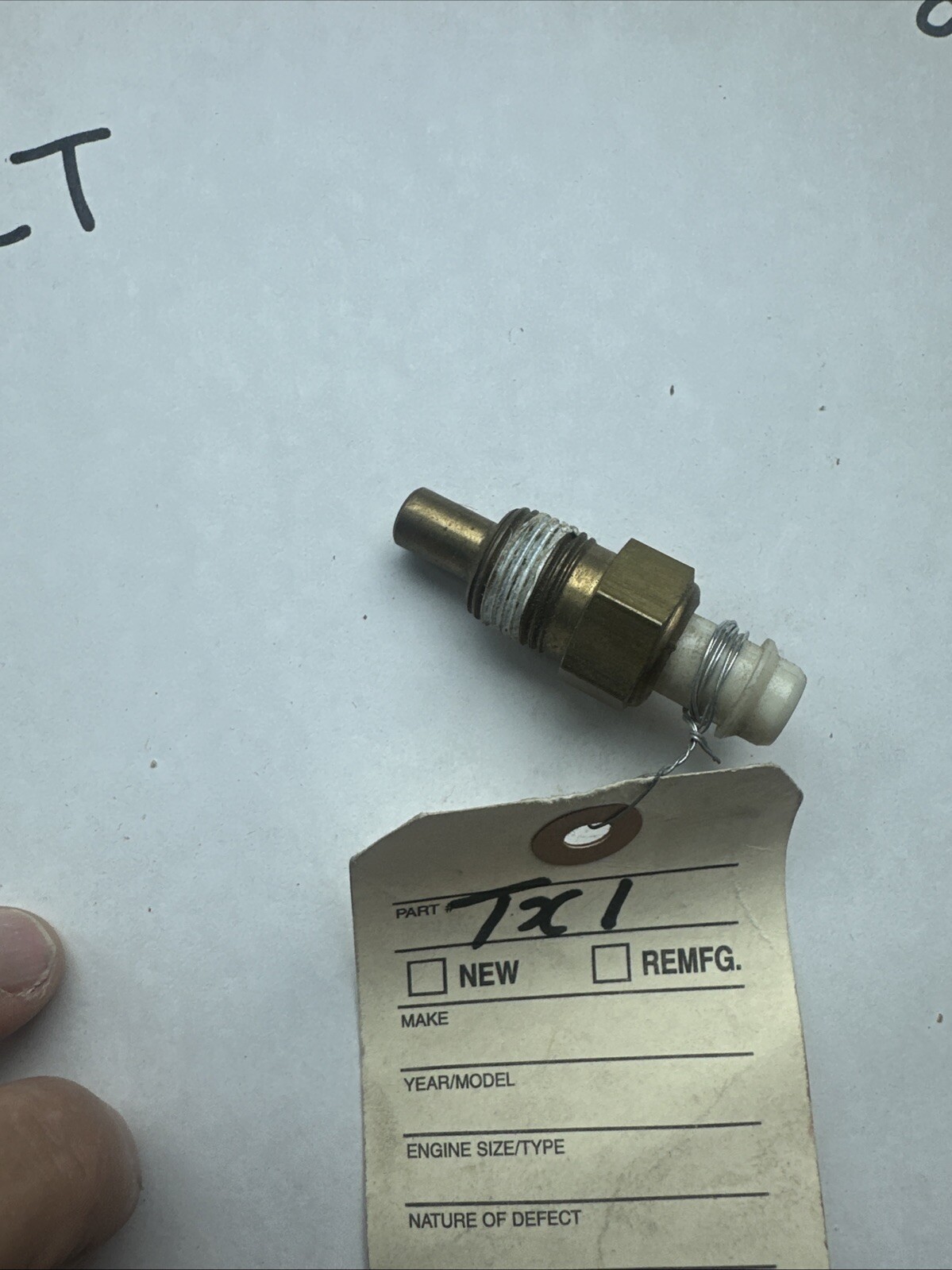 # Tx1 Standard Motor Products Engine Coolant Temperature Sensor - Image 3