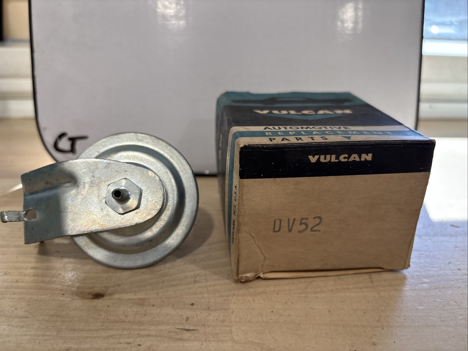 Vulcan Auto DV52 Carburater Dash Pot - Image 3