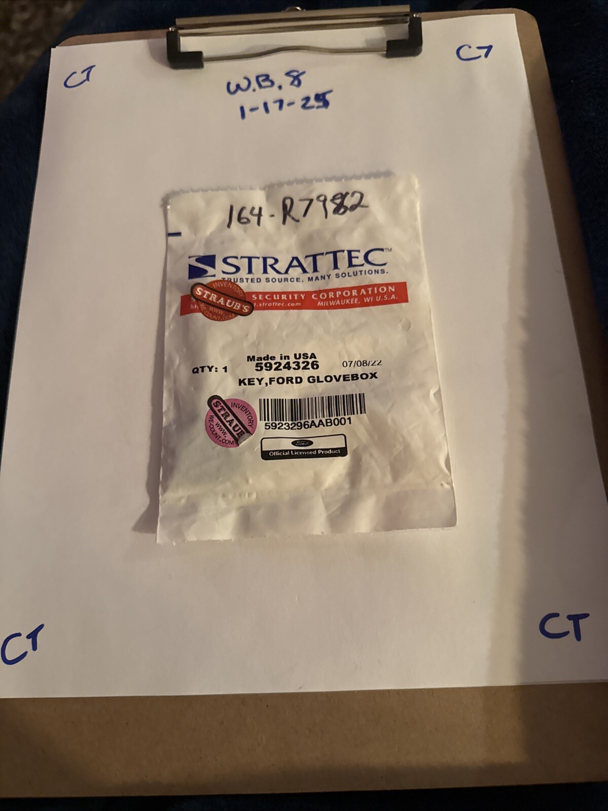 (1) NEW OEM Ford Glove Box Door Key Blank 164-R7982 Ford 2011-2022