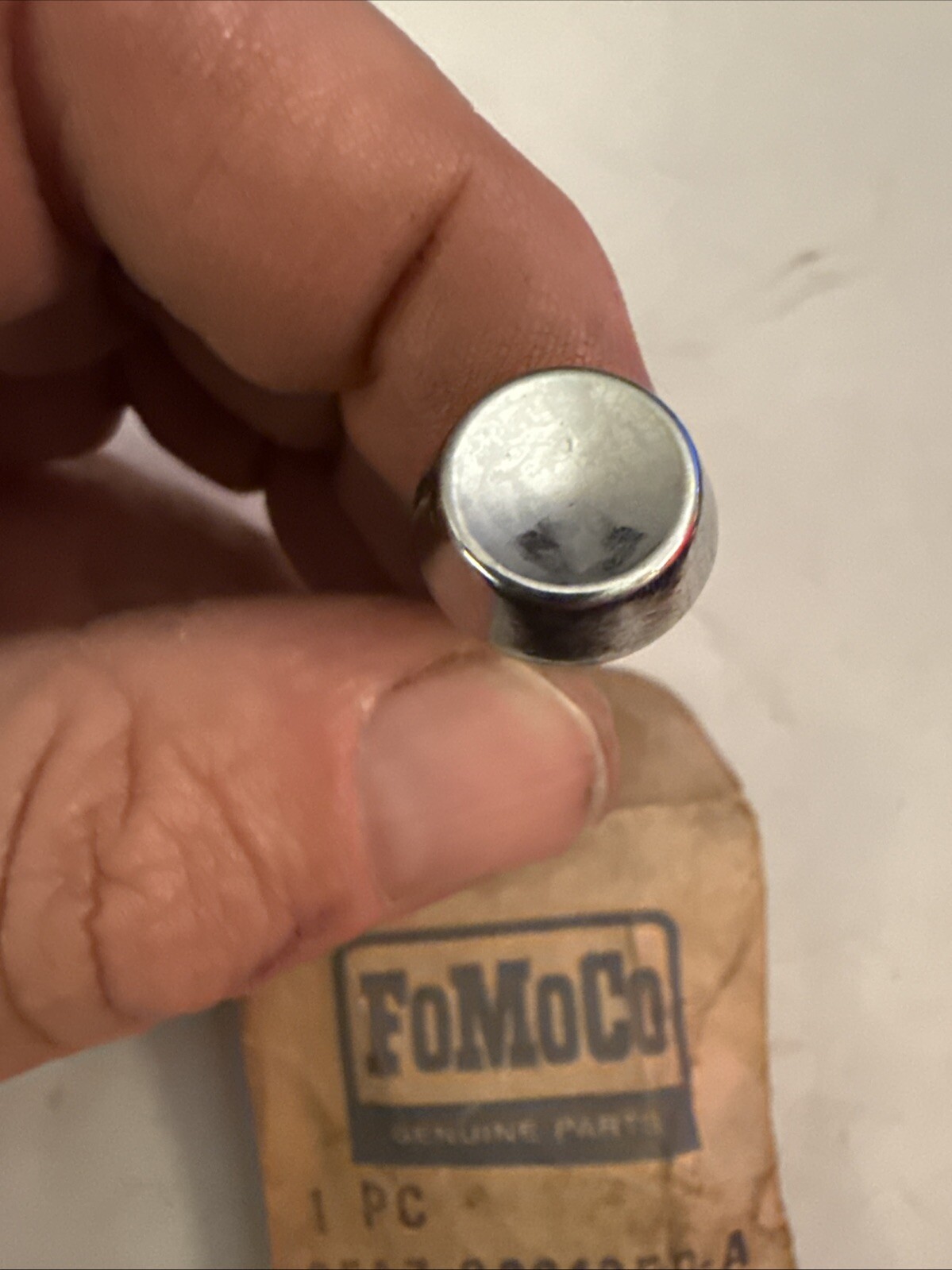 (1) NOS Ford CHROME DOOR LOCK KNOB C5AZ-6221850-A OEM vintage inventory - Image 4