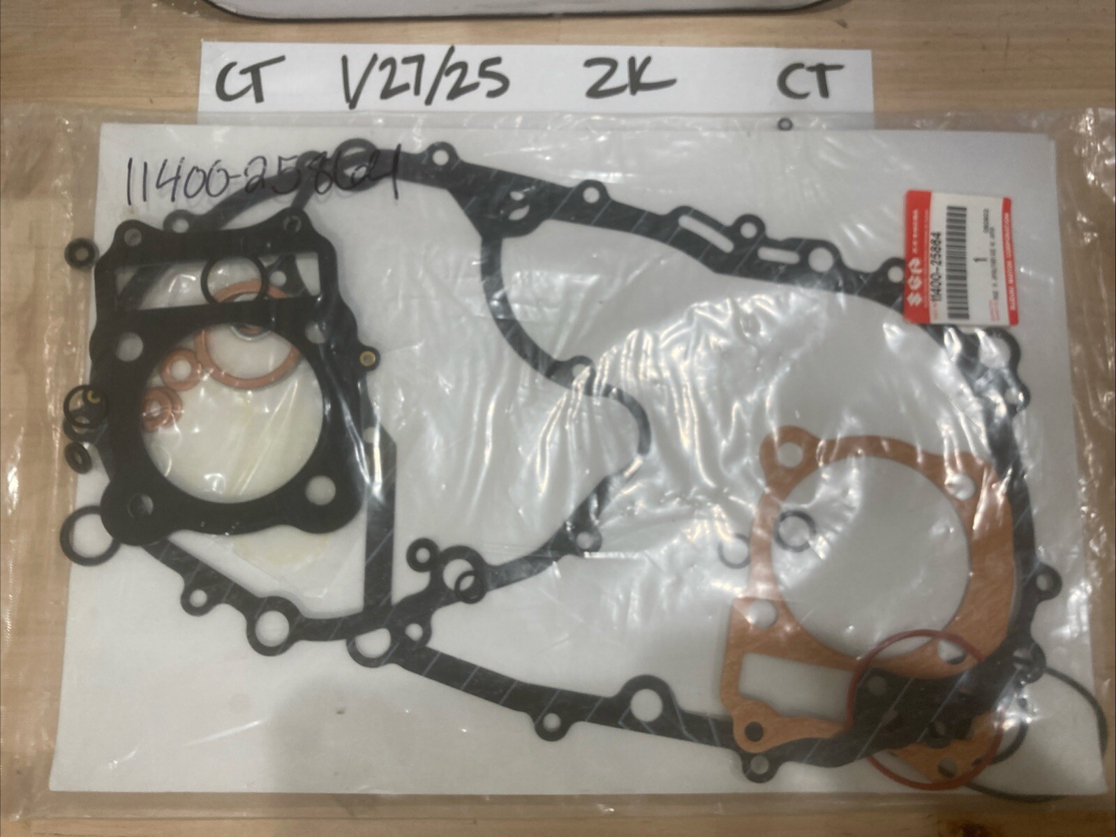 11400-25864-000 Suzuki Gasket set 1140025864000, New Genuine OEM Part