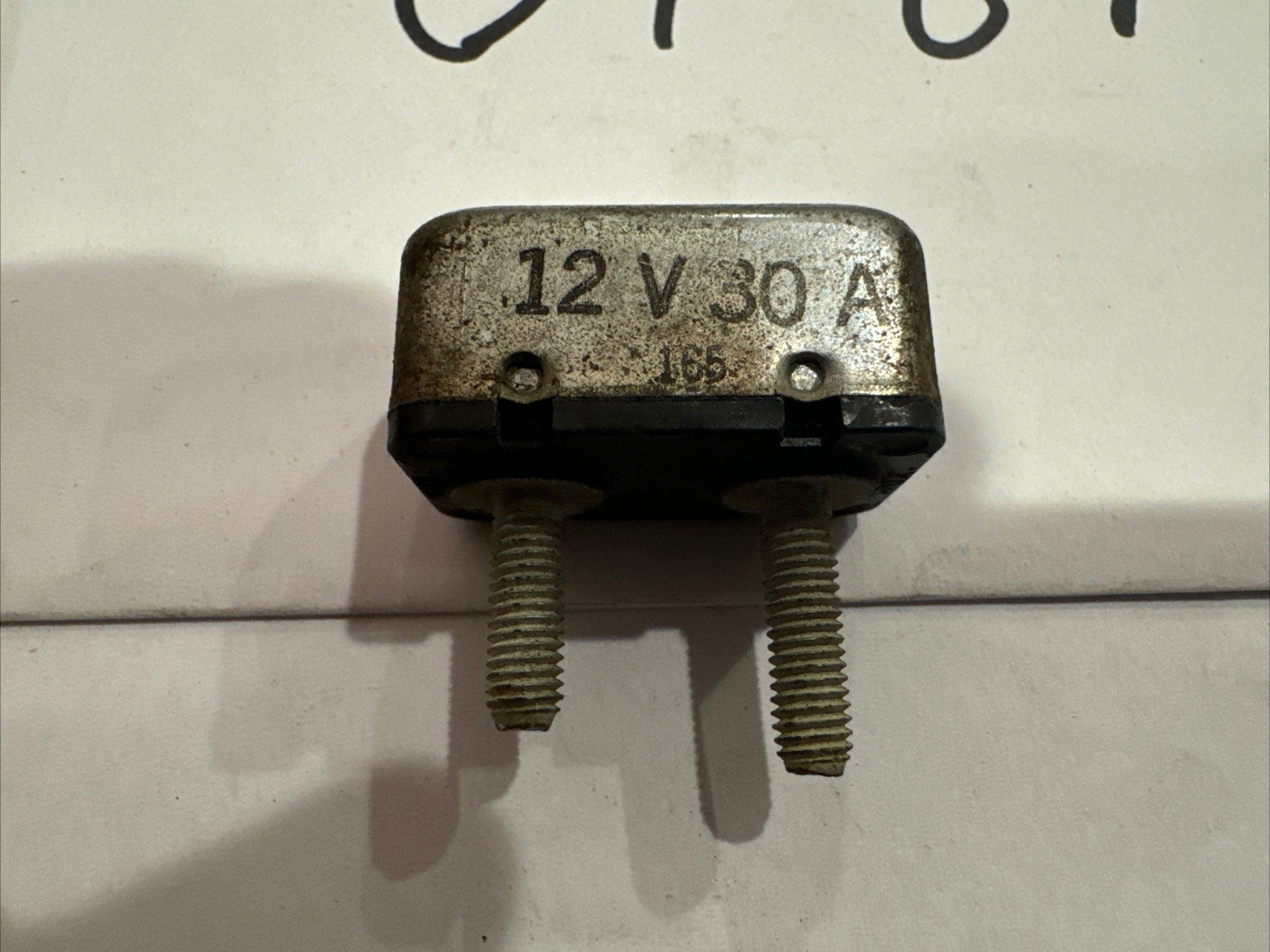 12 volt 30 Amp DC Auto Reset Circuit Breaker Type 1 - Image 3