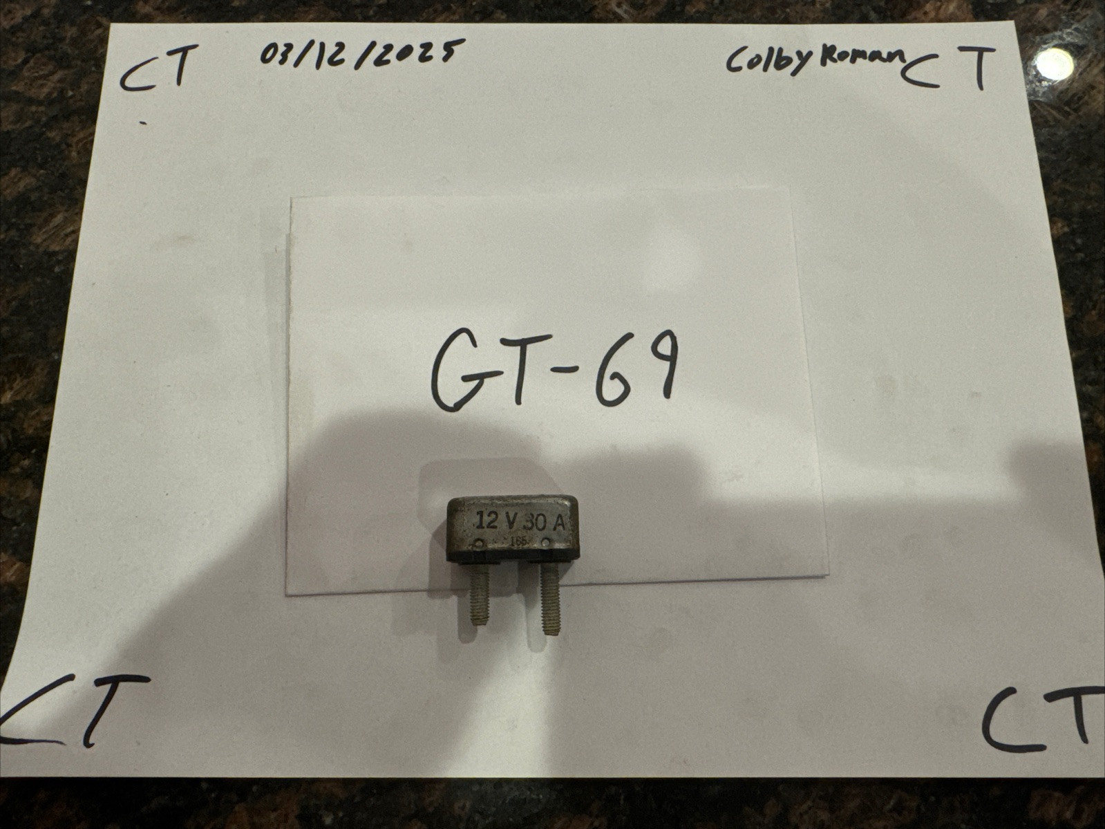 12 volt 30 Amp DC Auto Reset Circuit Breaker Type 1