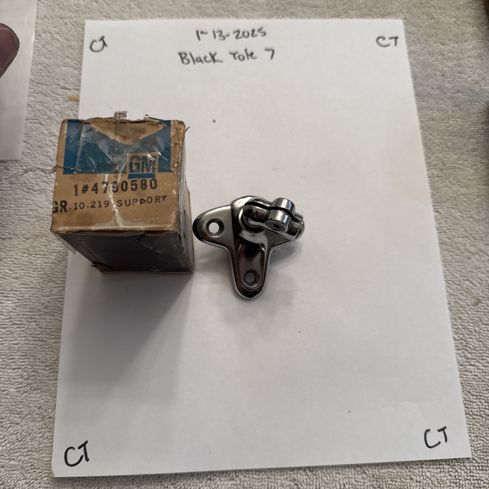 1955-57 Chevrolet Sun visor Mount R.H. # 4790580