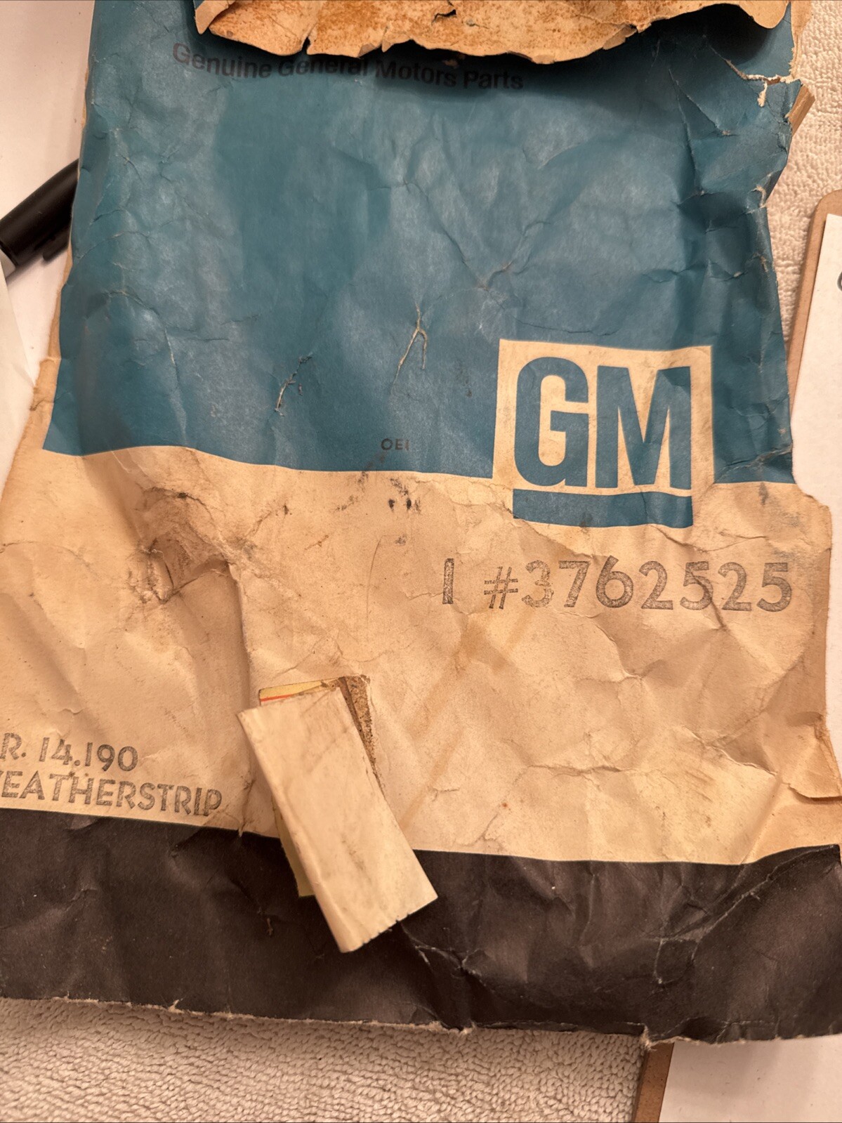 1956 1957 1958 1959 1960 1961 1962 Corvette NOS GM Weatherstrip - Image 3