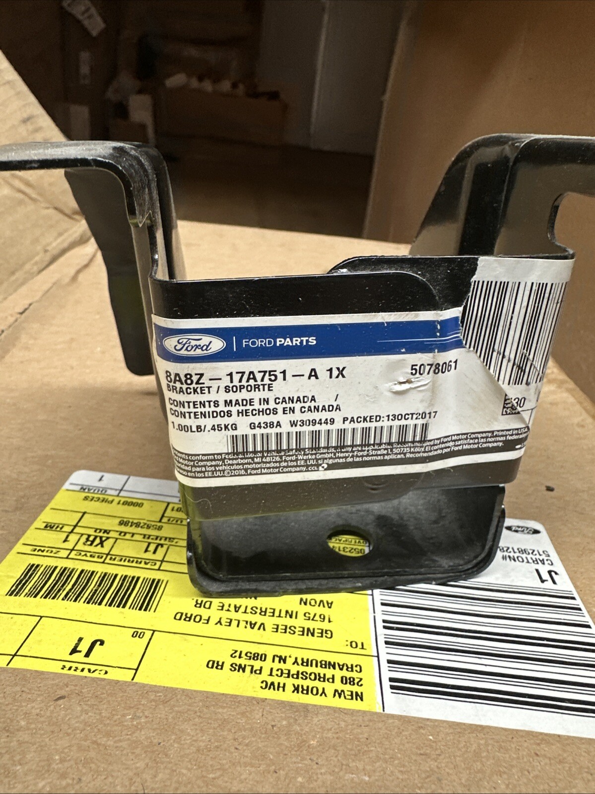 2009-2019 Ford Lincoln OEM Rear Bumper Mount Bracket 8A8Z-17A751-A - Image 3