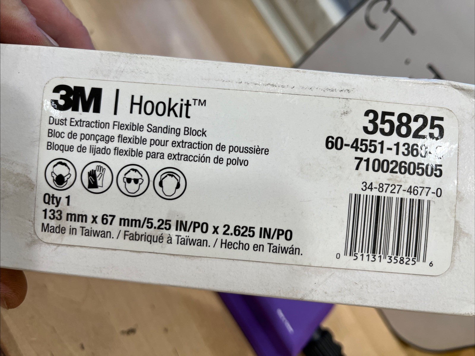 3M Hookit Dust Extraction Flexible Sanding Block 35825, 133 mm x 67 mm - Image 3