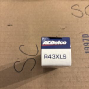ACDelco R43XLS Genuine GM 5613522 SPARK PLUG NOS