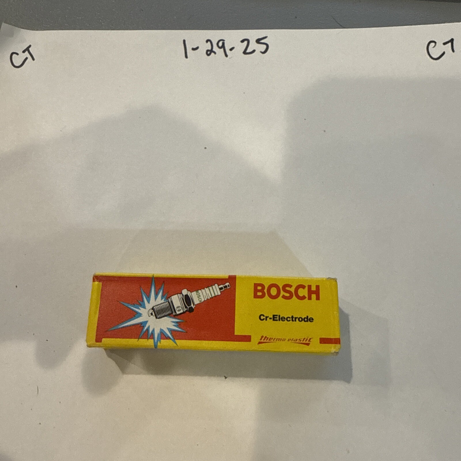 BOSCH W5A / 0241245501 VINTAGE SNOWMOBILE OTHERS SPARK PLUG W225T1 0.7MM - Image 4