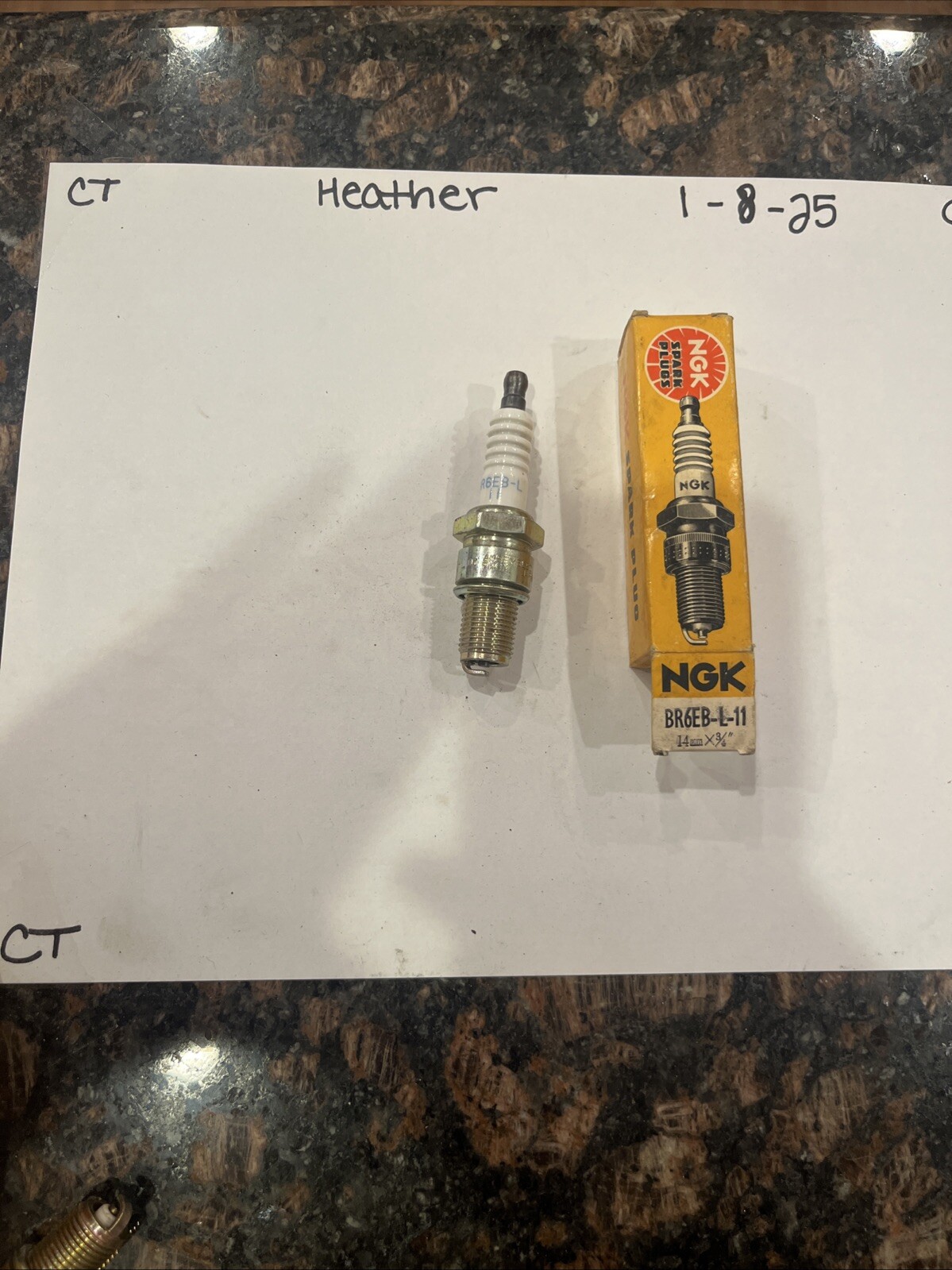 BR6EB-L-11 NGK Ignition Spark Plug - Image 4