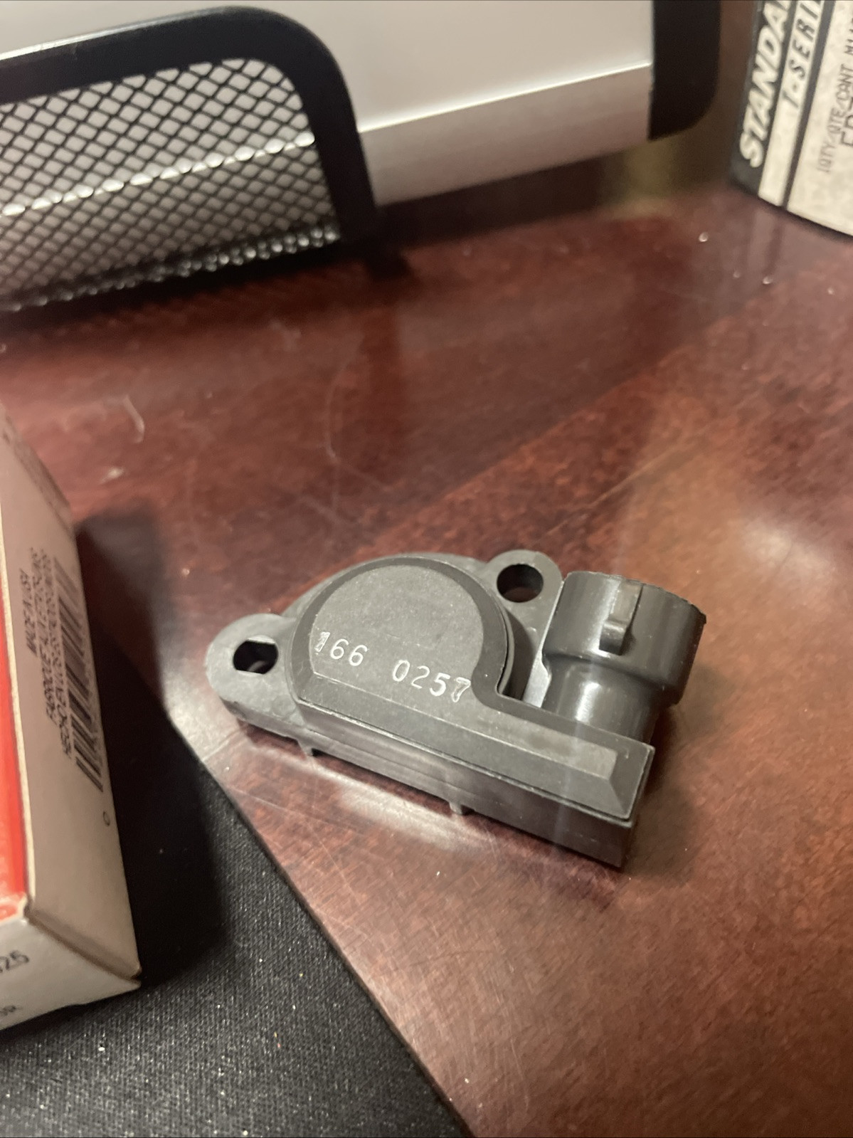 BWD Throttle Position Sensor Standard TH42T - Image 3