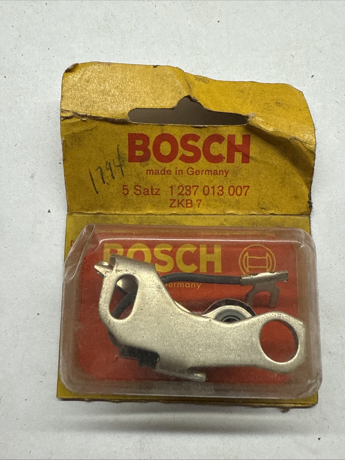 Bosch Contact Set Points 01003 1237013007 - Image 3