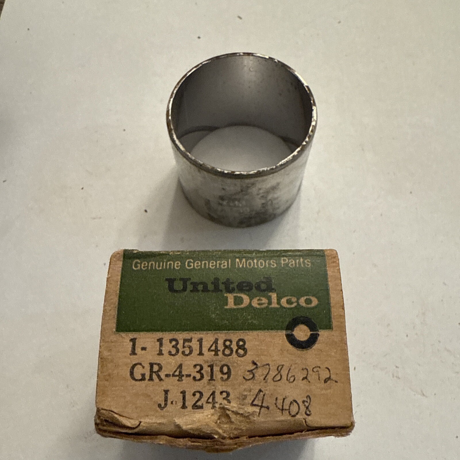 Buick Bushing #1351488 NOS - Image 3