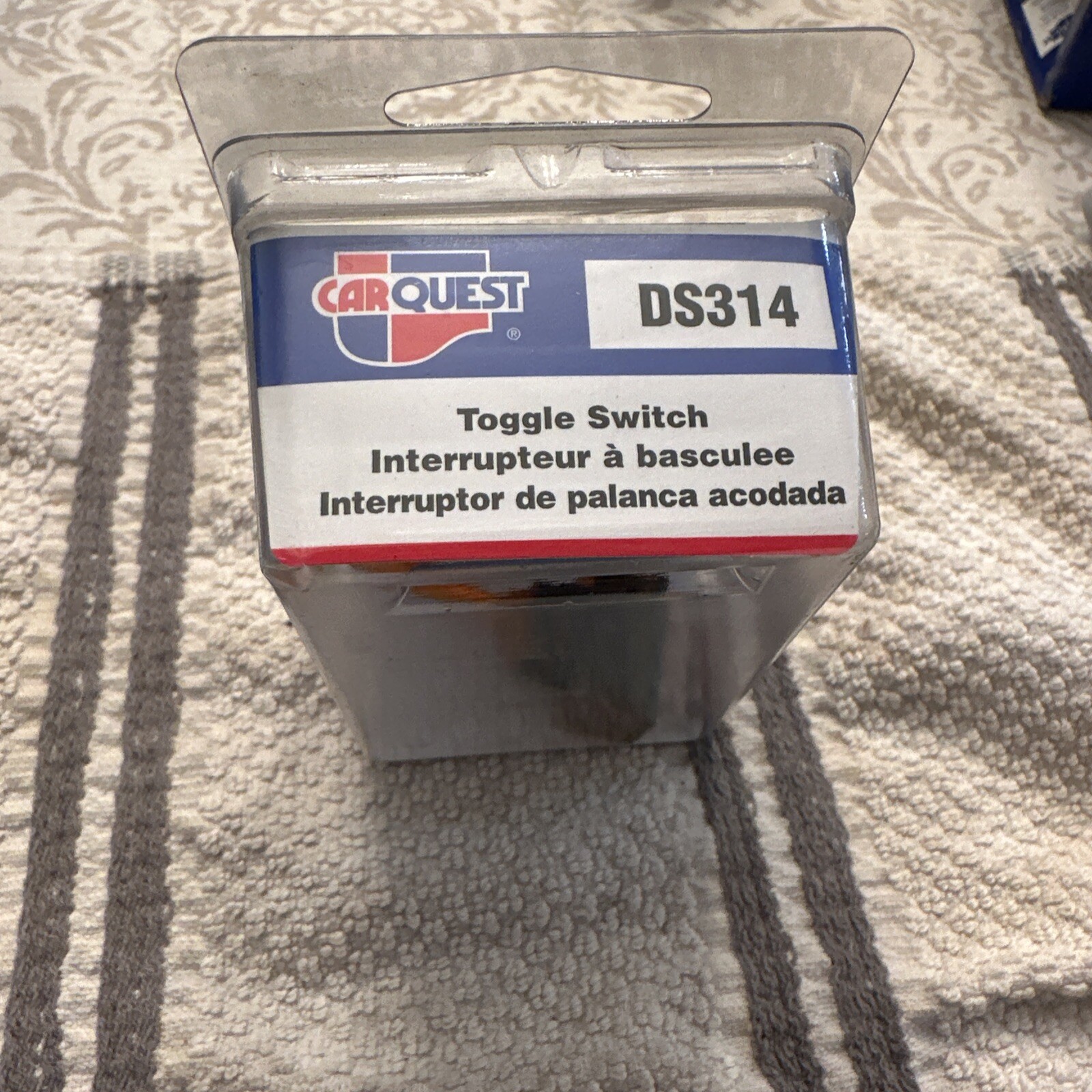 CARQUEST 2-POSITION TOGGLE SWITCH, AMBER, DS314