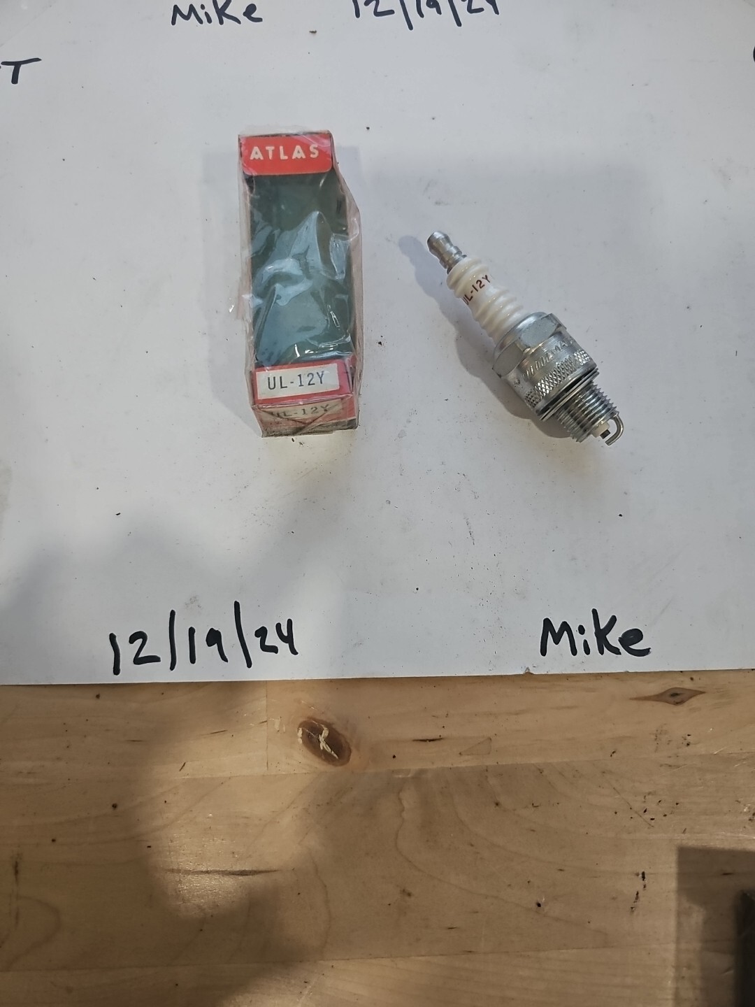 Champion UL-12Y Spark Plug NOS