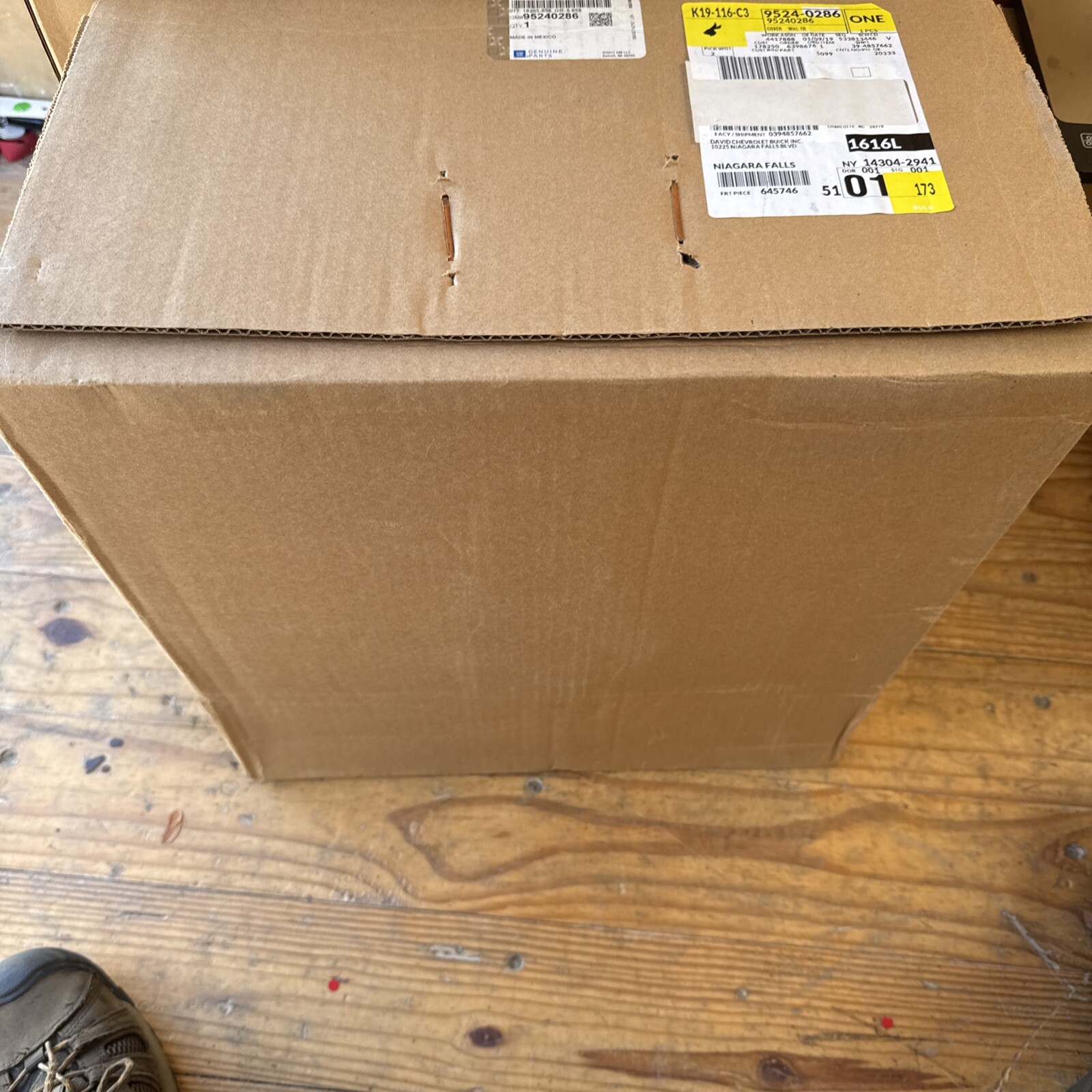 Chevrolet GM OEM 15-16 Trax Steering Wheel Cover 95240286 - Image 4