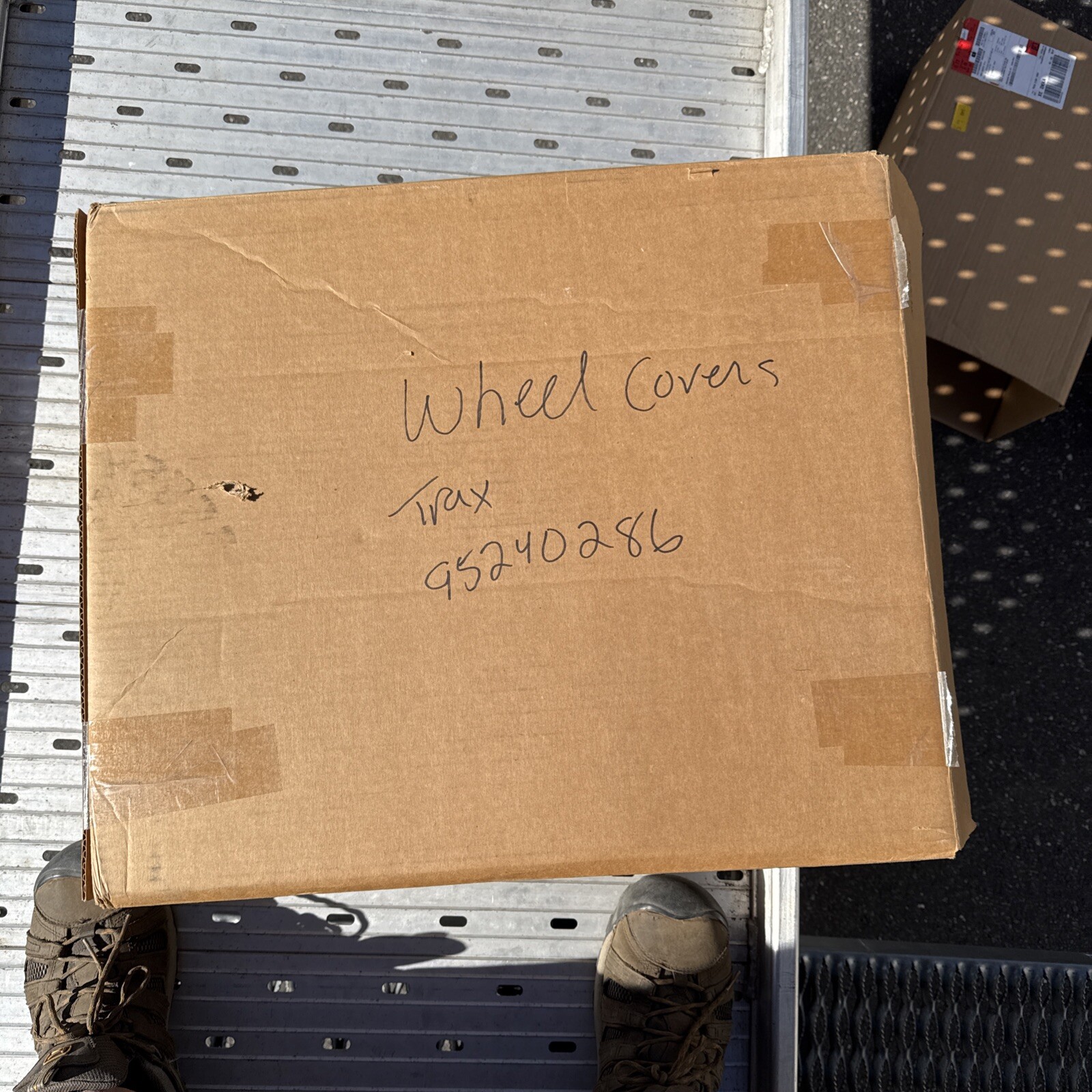 Chevrolet GM OEM 15-16 Trax Steering Wheel Cover 95240286 - Image 6