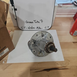 Deck Blade Spindle W/ Bolts Fits John Deere GY20785 *Unused Some Surface Rust