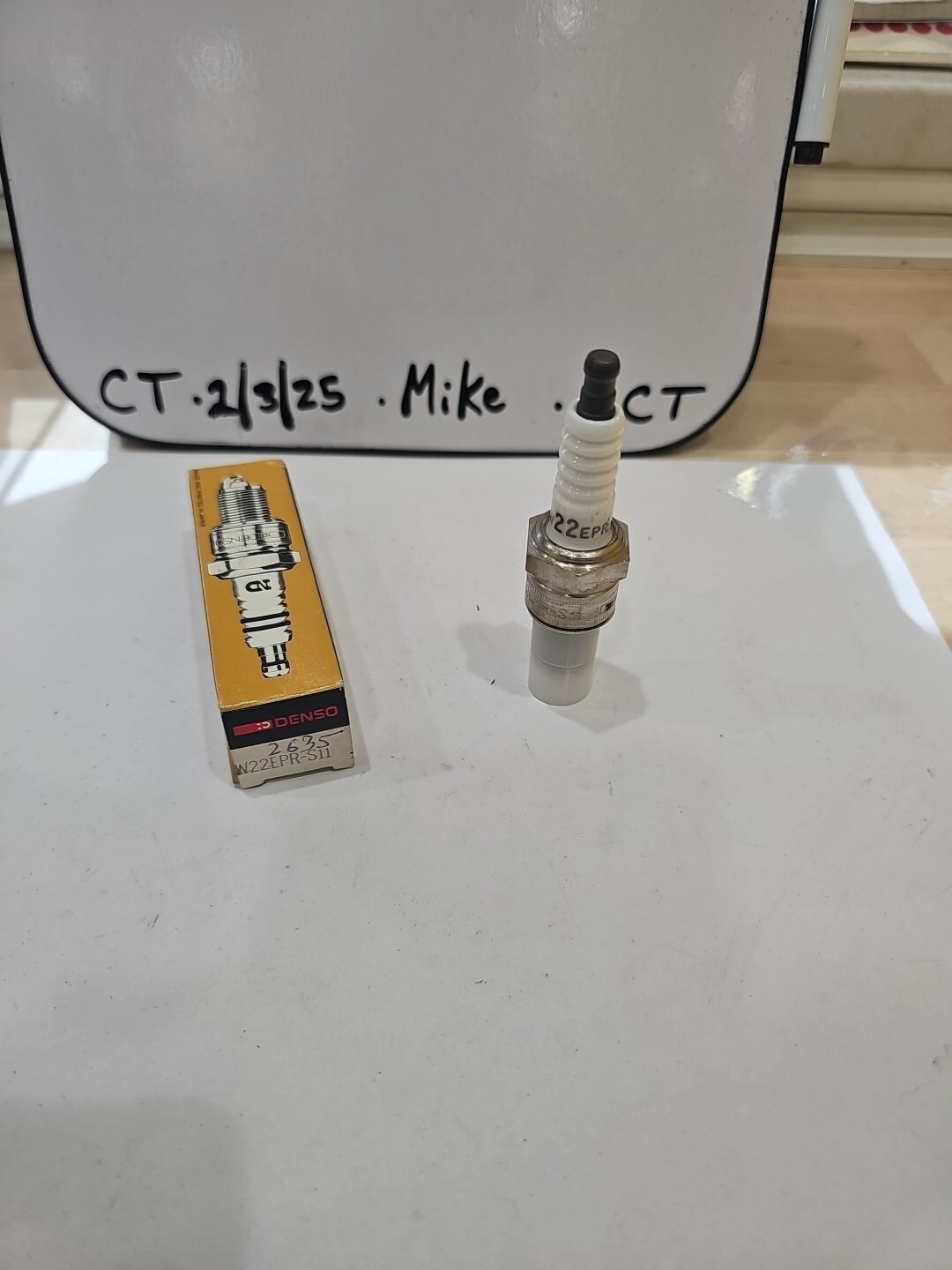 Denso Spark Plug W22EPR-S11 - Image 4