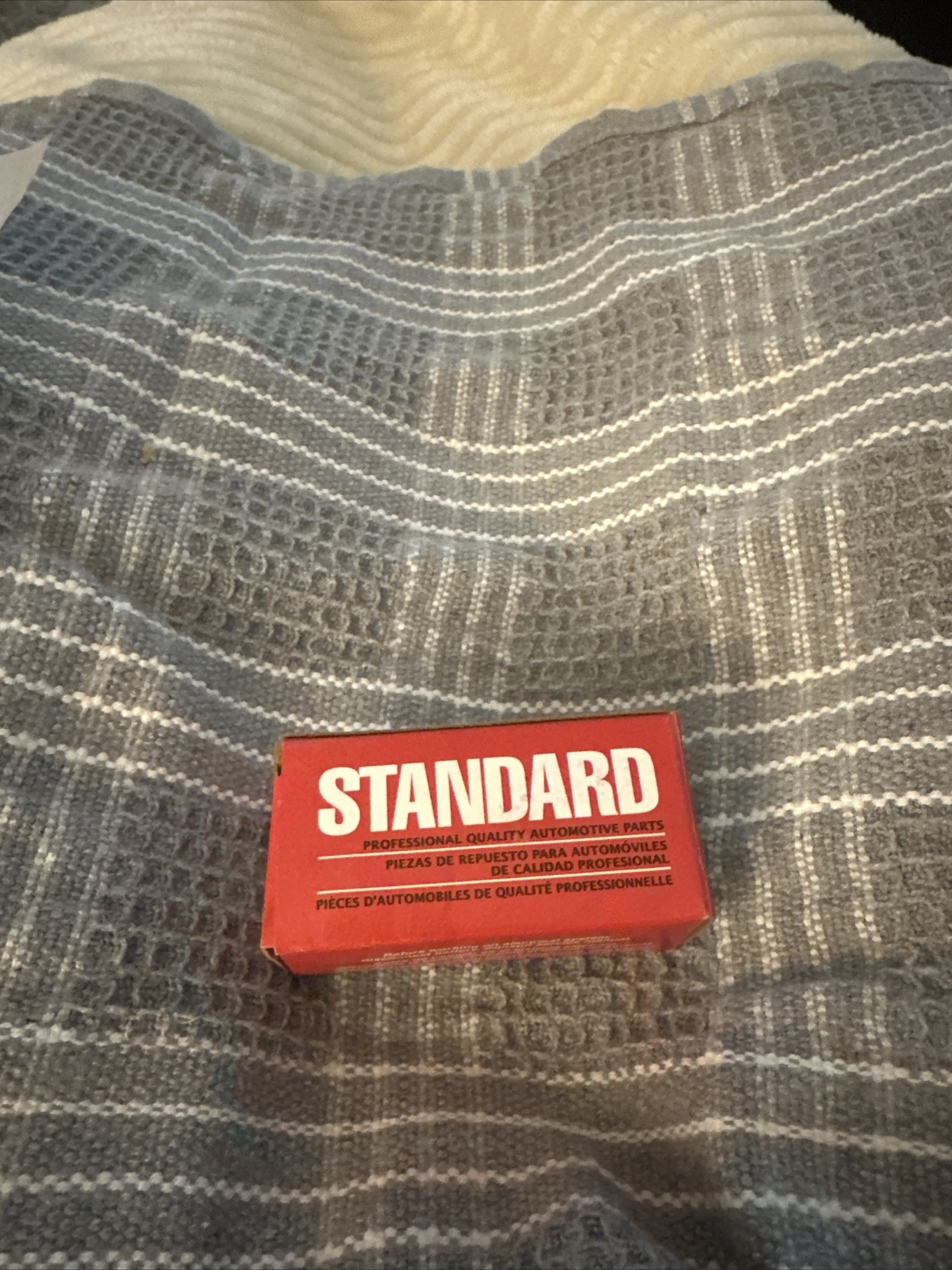 Engine Camshaft Position Sensor Standard PC21 - Image 3