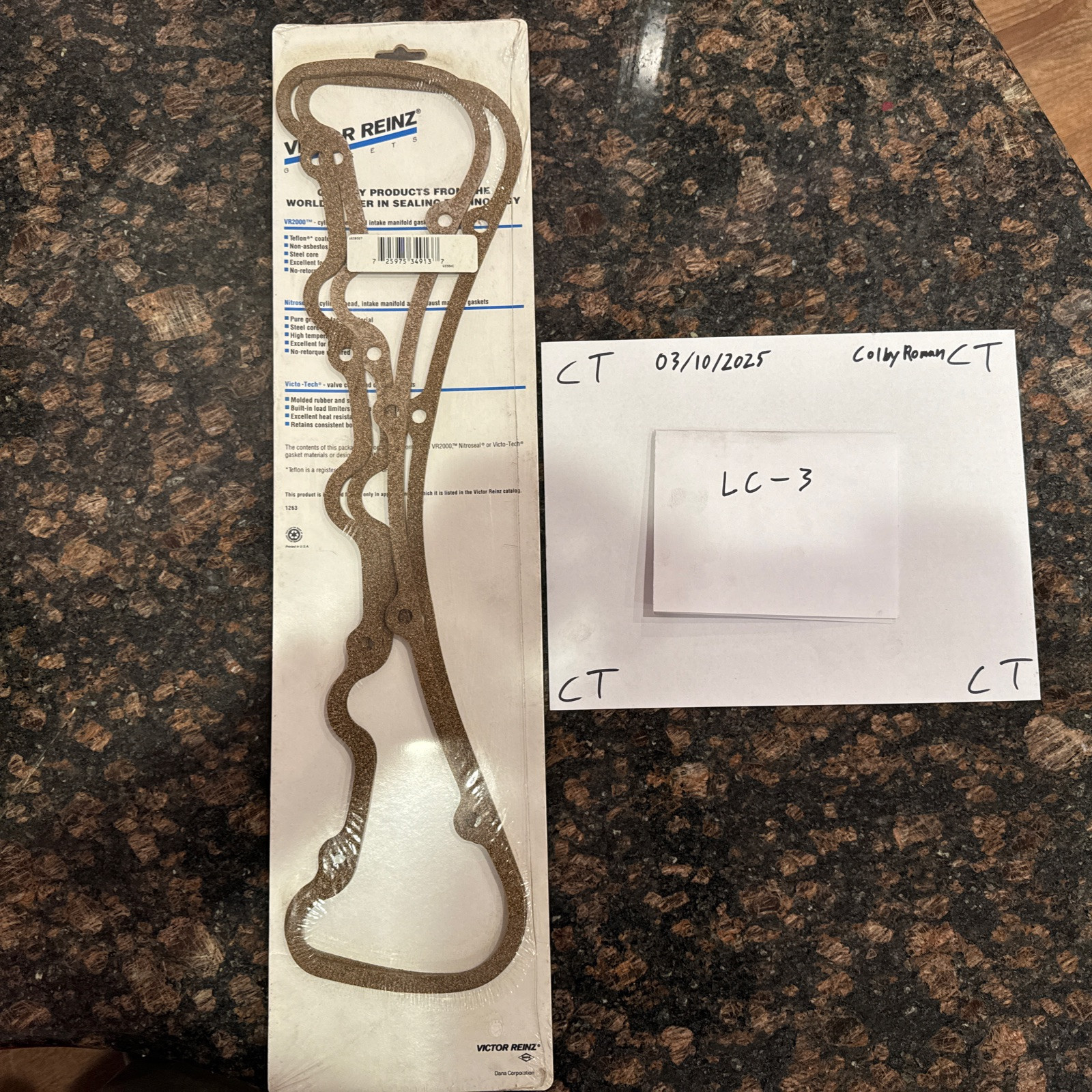 Engine Valve Cover Gasket Set Mahle VS38327