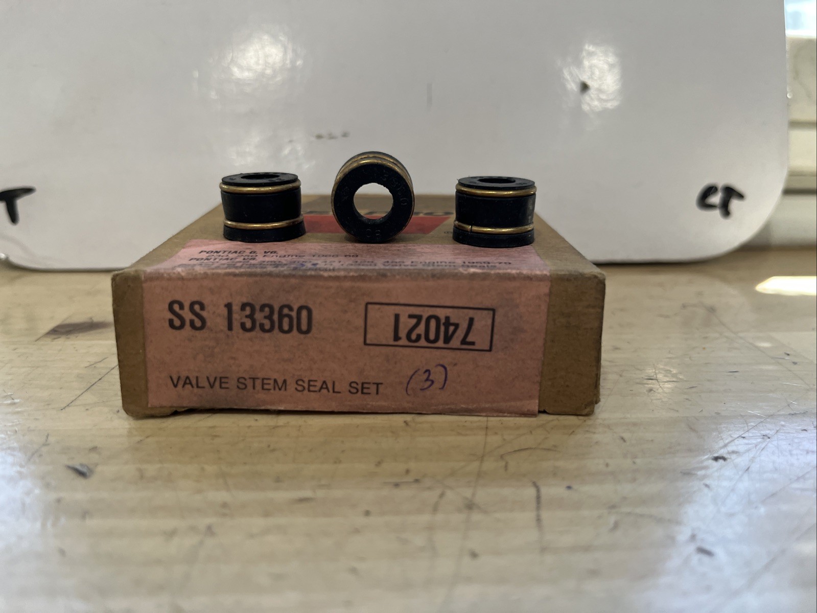 Engine Valve Stem Oil Seal Set Fel-Pro SS 13360 (3 Pk) - Image 4