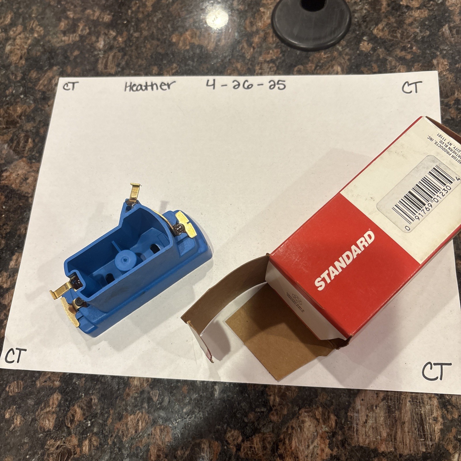 FD304 Standard Distributor Rotor Rectangular US Emissions - Image 3
