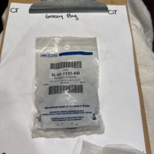 FORD EXPEDITION F-150 (1) WHEEL HUBCAP HUB CAP CENTER COVER PLUG USED OEM A31